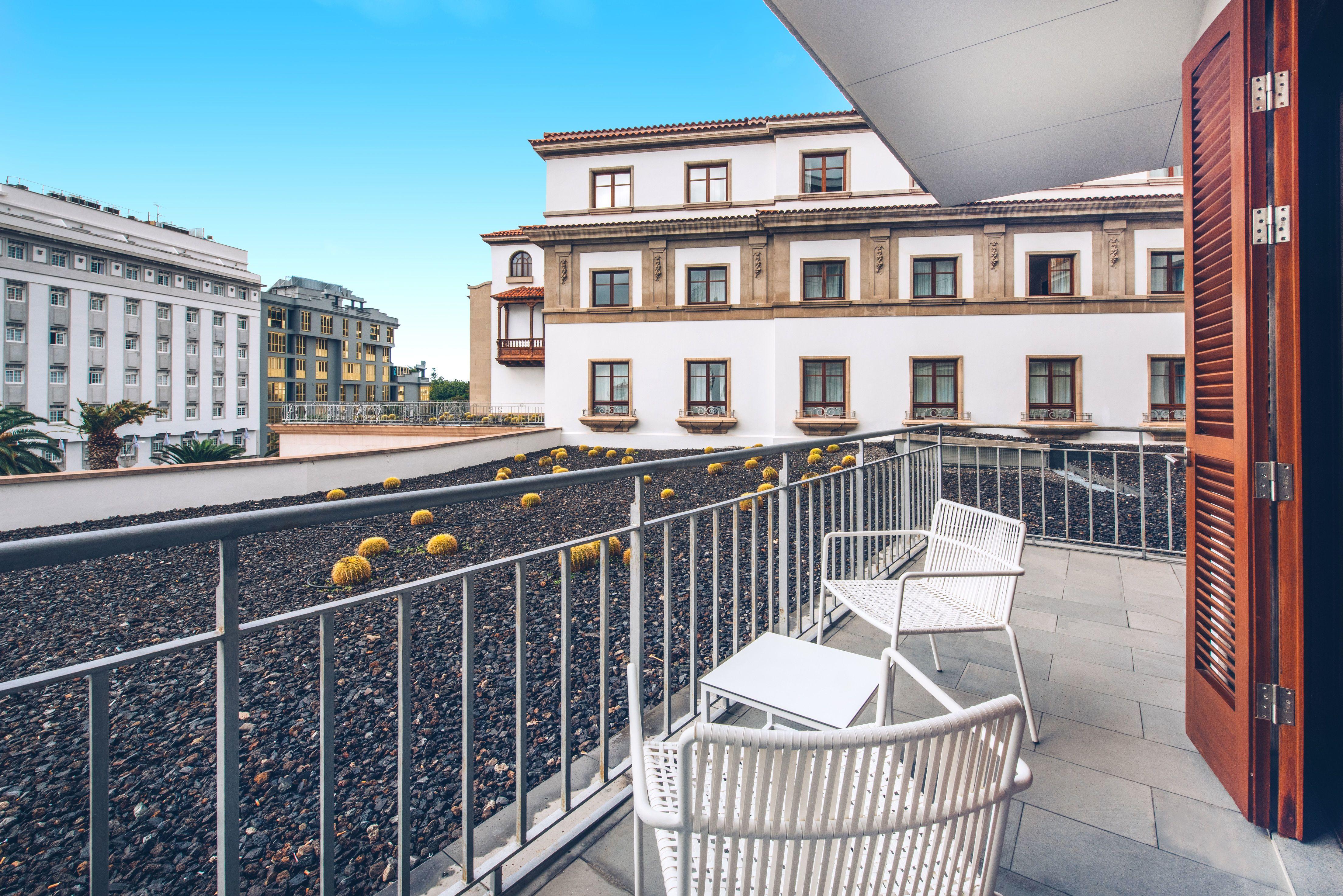 Iberostar Heritage Grand Mencey Santa Cruz de Tenerife Exterior foto A balcony