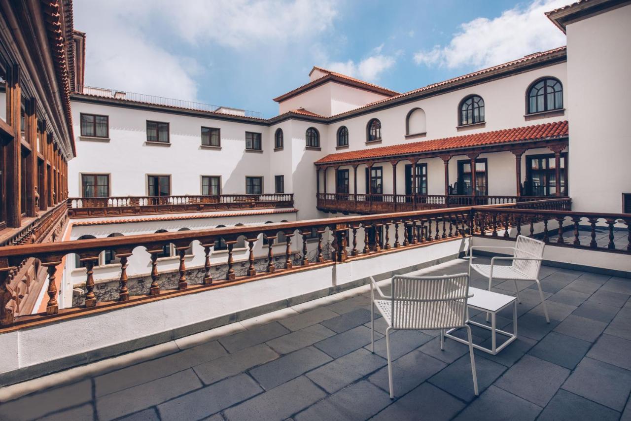 Iberostar Heritage Grand Mencey Santa Cruz de Tenerife Exterior foto The courtyard of the hotel
